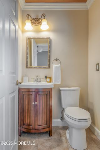 5 Hickory Lane, Little Silver, NJ 07739