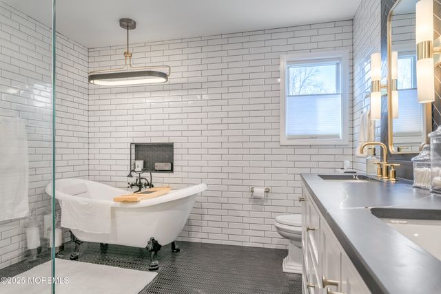 5 Hickory Lane, Little Silver, NJ 07739