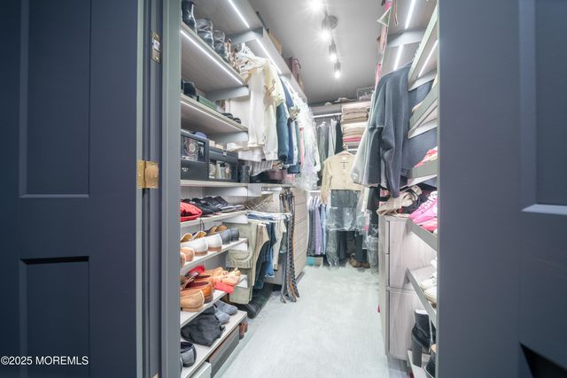 5 Hickory Lane, Little Silver, NJ 07739