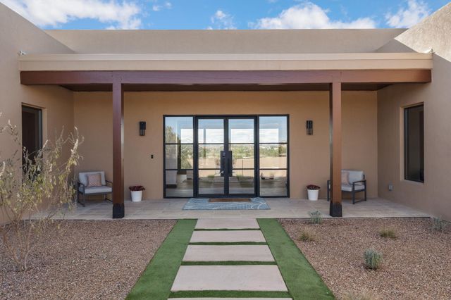 19 Summer Storm Circle, Santa Fe, NM 87506