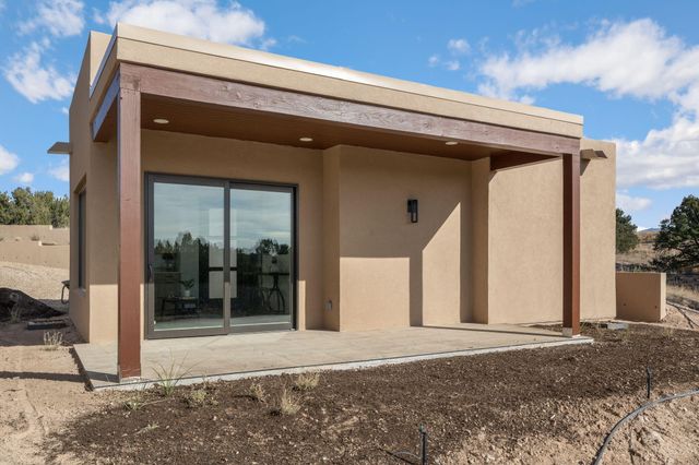 19 Summer Storm Circle, Santa Fe, NM 87506