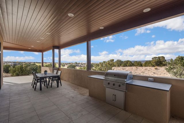 19 Summer Storm Circle, Santa Fe, NM 87506