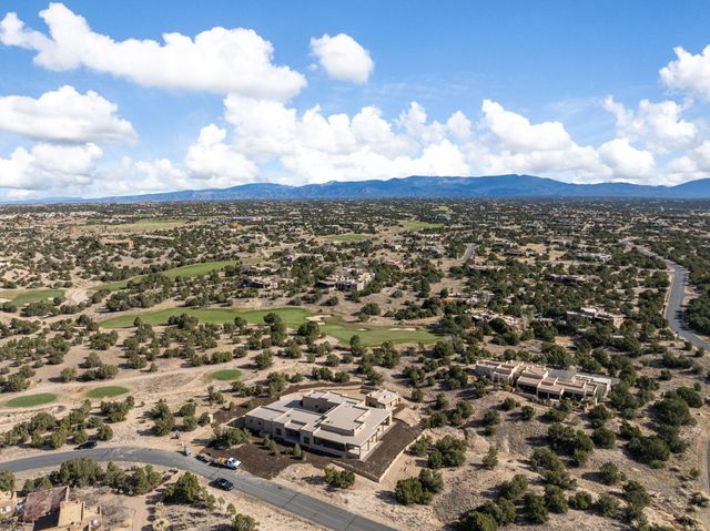 19 Summer Storm Circle, Santa Fe, NM 87506