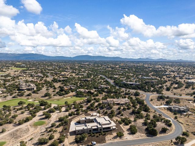 19 Summer Storm Circle, Santa Fe, NM 87506