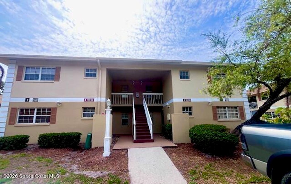 1688 Sunny Brook Lane NE I201, Palm Bay, FL 32905