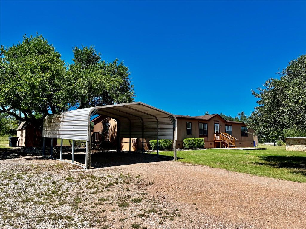 1149 Hart LN, Dripping Springs, TX 78620
