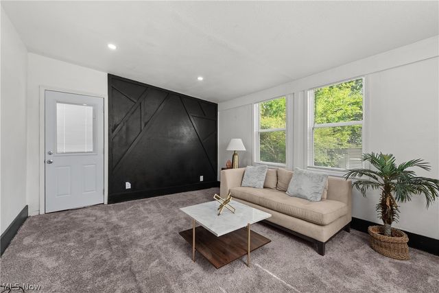 14404 Broxton Avenue, Cleveland, OH 44111