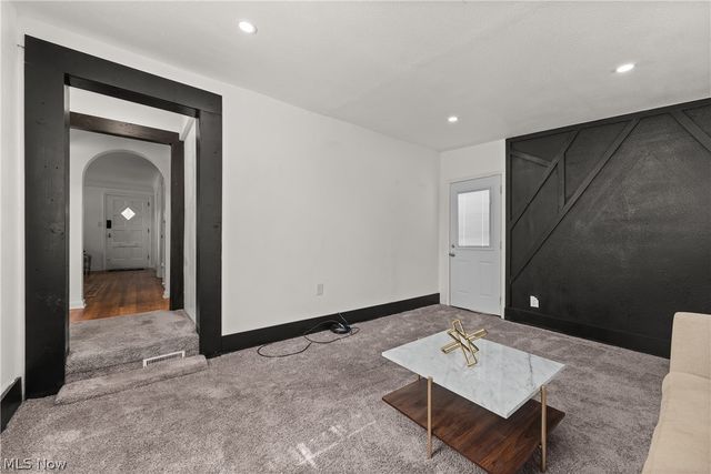 14404 Broxton Avenue, Cleveland, OH 44111