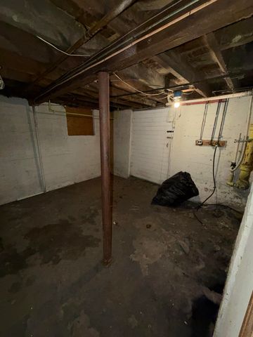 6 Merry Street, Bedford, NH 03110