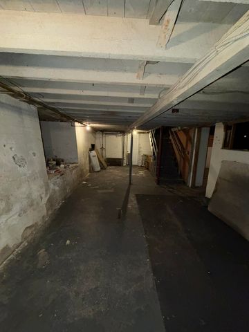 6 Merry Street, Bedford, NH 03110