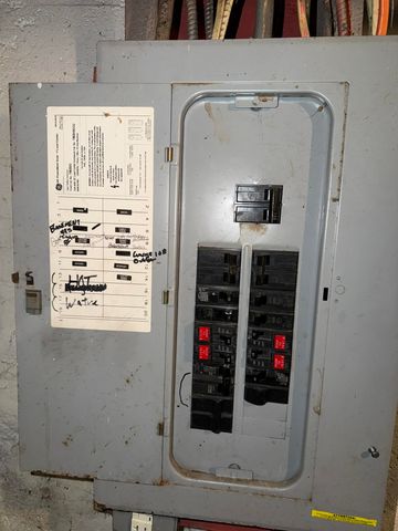 6 Merry Street, Bedford, NH 03110