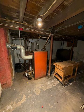 6 Merry Street, Bedford, NH 03110