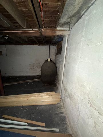 6 Merry Street, Bedford, NH 03110