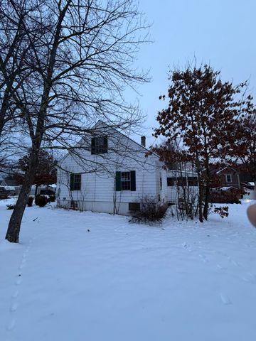 6 Merry Street, Bedford, NH 03110