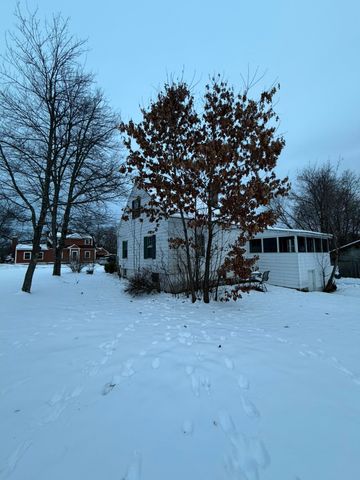 6 Merry Street, Bedford, NH 03110