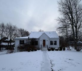 6 Merry Street, Bedford, NH 03110