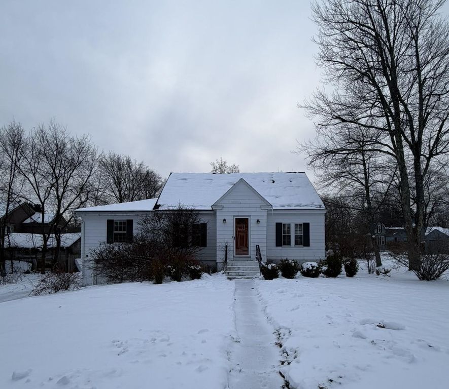 6 Merry Street, Bedford, NH 03110