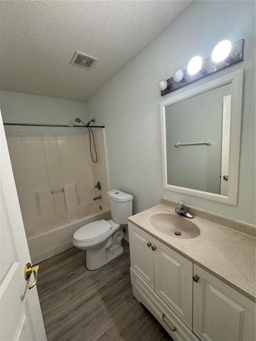 28 BUNKER KNOLLS LANE, Palm Coast, FL 32137