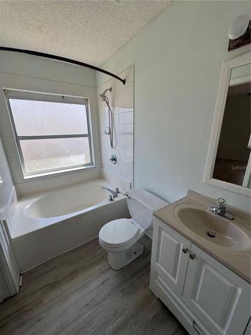 28 BUNKER KNOLLS LANE, Palm Coast, FL 32137