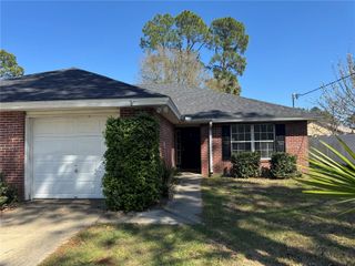 28 BUNKER KNOLLS LANE, Palm Coast, FL 32137