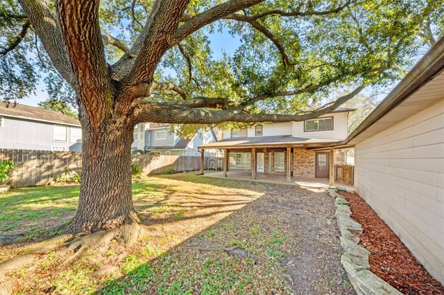 8203 Silent Cedars Drive, Houston, TX 77095