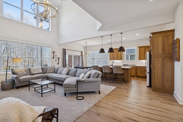 11 Hammock Dr, Winchester, TN 37398