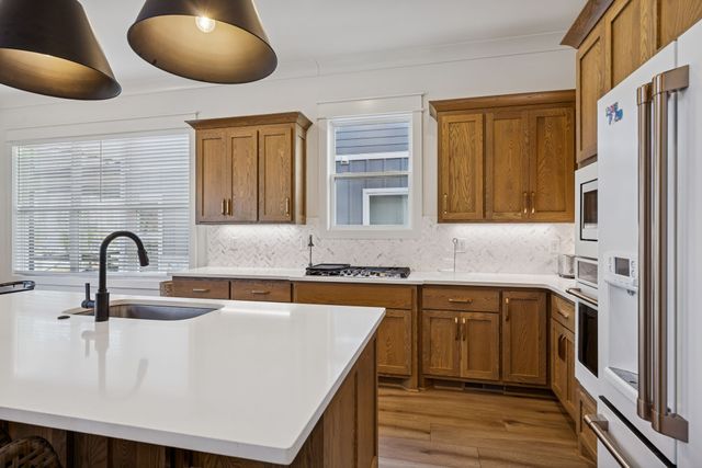 11 Hammock Dr, Winchester, TN 37398