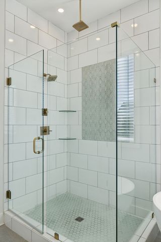 11 Hammock Dr, Winchester, TN 37398