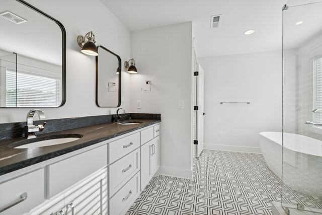 11 Hammock Dr, Winchester, TN 37398