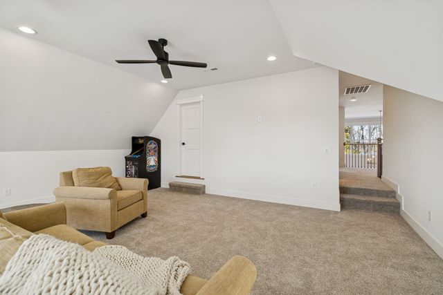 11 Hammock Dr, Winchester, TN 37398