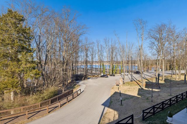 11 Hammock Dr, Winchester, TN 37398