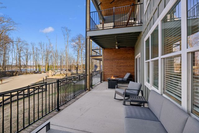 11 Hammock Dr, Winchester, TN 37398