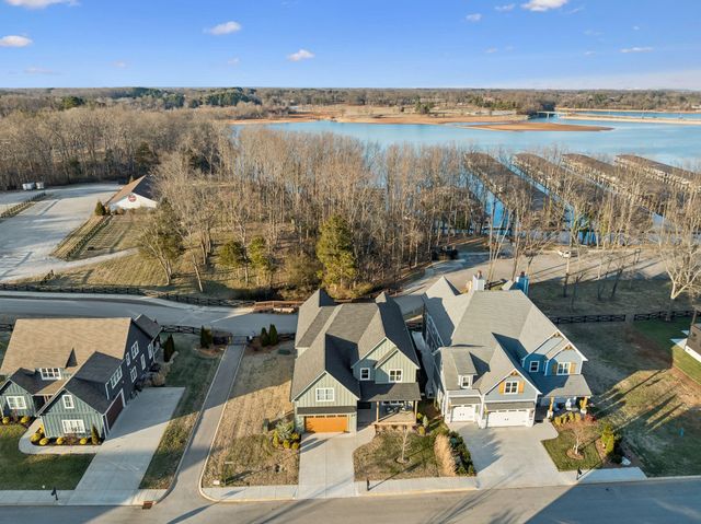 11 Hammock Dr, Winchester, TN 37398