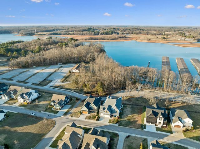 11 Hammock Dr, Winchester, TN 37398