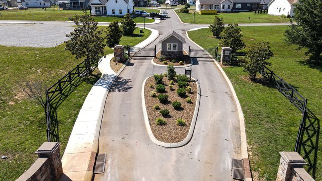 11 Hammock Dr, Winchester, TN 37398