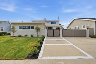 3675 Palo Verde, Long Beach, CA 90808