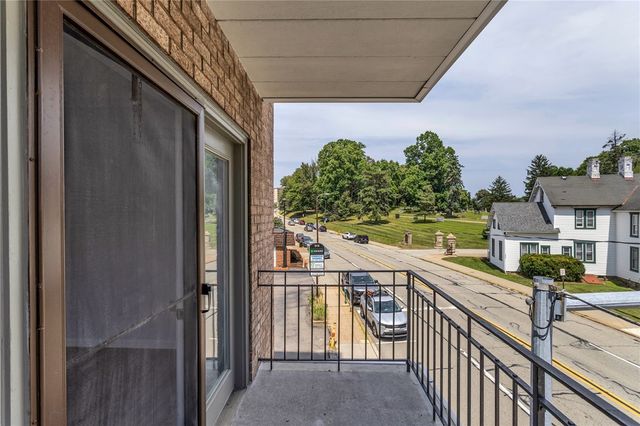 520 Washington Road 301, Mt Lebanon, PA 15228