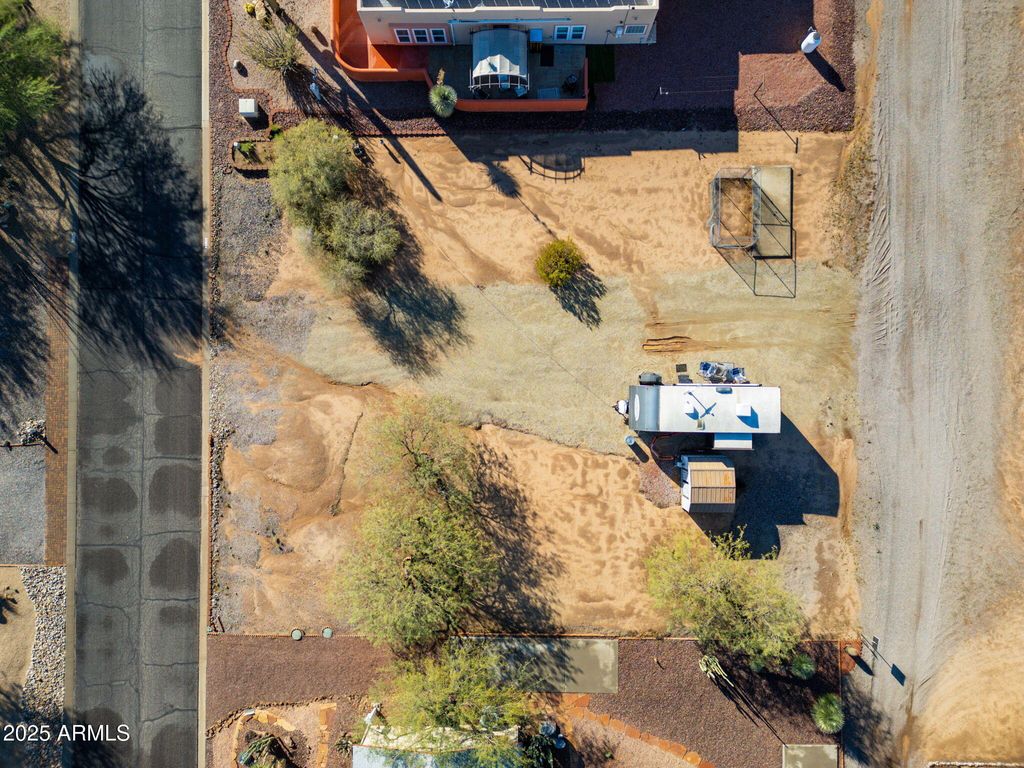 Image 16 of property listing at 30654 SUN RIDER Way 101, Congress, AZ 85332