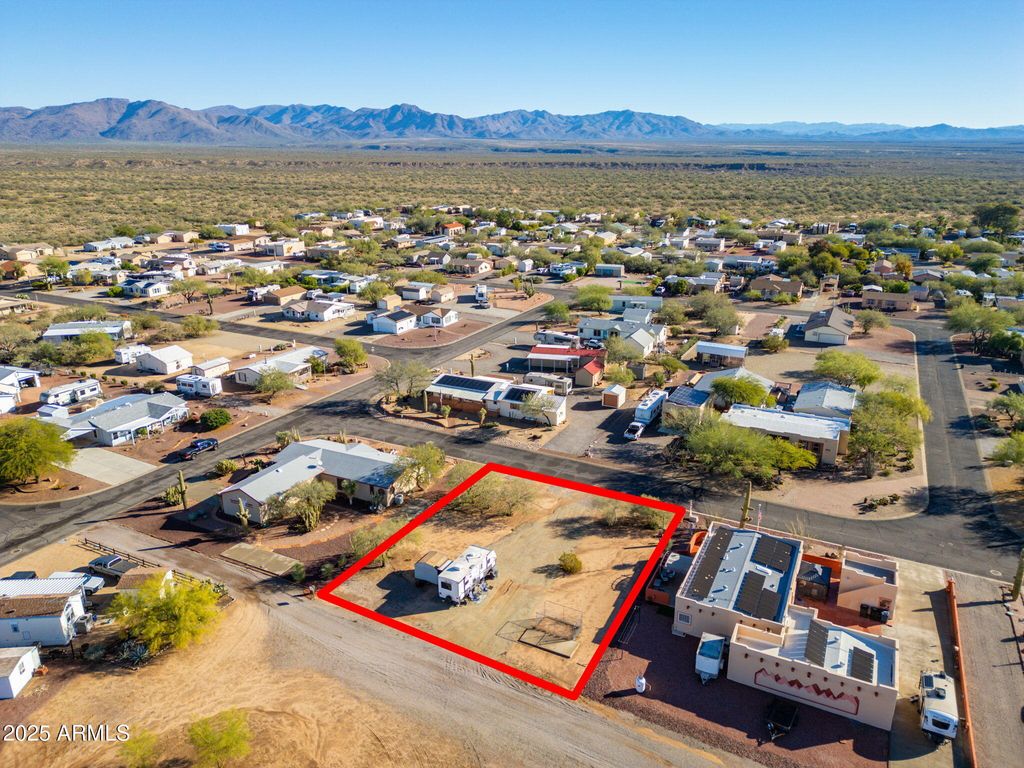 Image 19 of property listing at 30654 SUN RIDER Way 101, Congress, AZ 85332