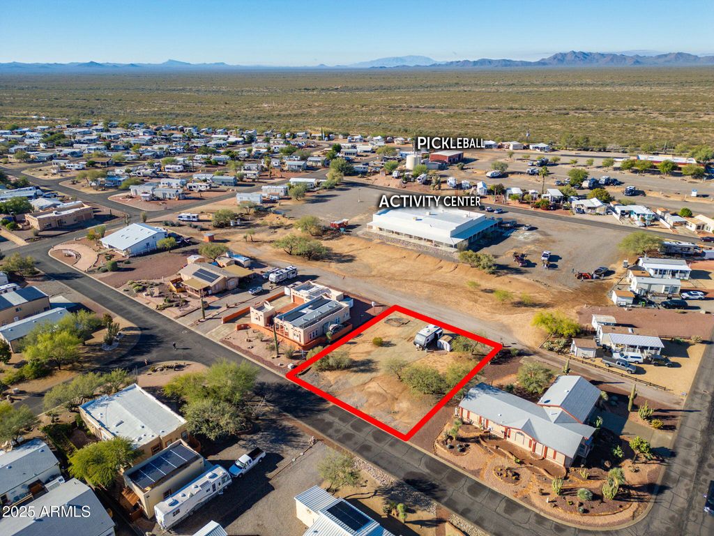 Image 22 of property listing at 30654 SUN RIDER Way 101, Congress, AZ 85332