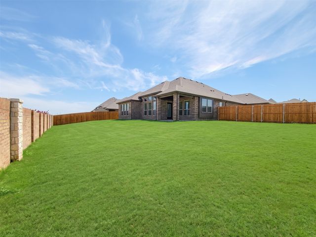 1813 Hidden Creek Drive, Midlothian, TX 76065