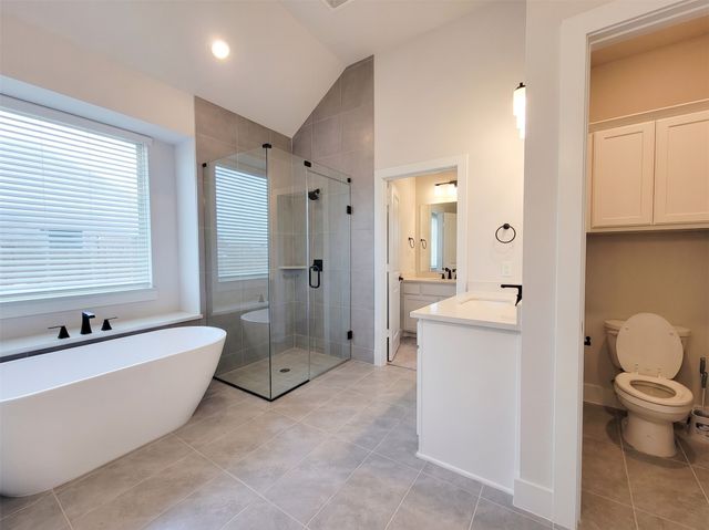 1813 Hidden Creek Drive, Midlothian, TX 76065
