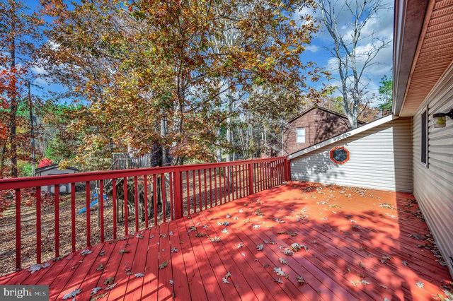 205 FAIRFAX LN, Locust Grove, VA 22508