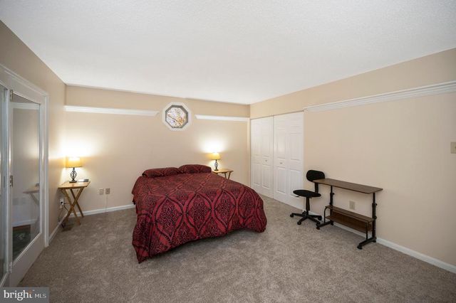 205 FAIRFAX LN, Locust Grove, VA 22508