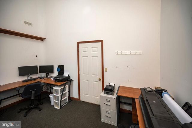 205 FAIRFAX LN, Locust Grove, VA 22508