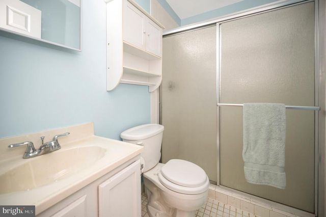 205 FAIRFAX LN, Locust Grove, VA 22508