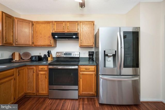 205 FAIRFAX LN, Locust Grove, VA 22508