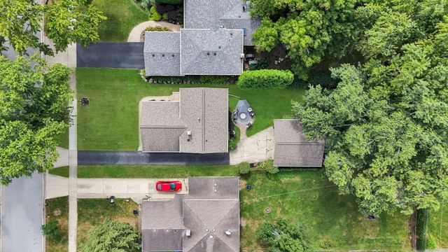 130 S Milton Avenue, Glen Ellyn, IL 60137