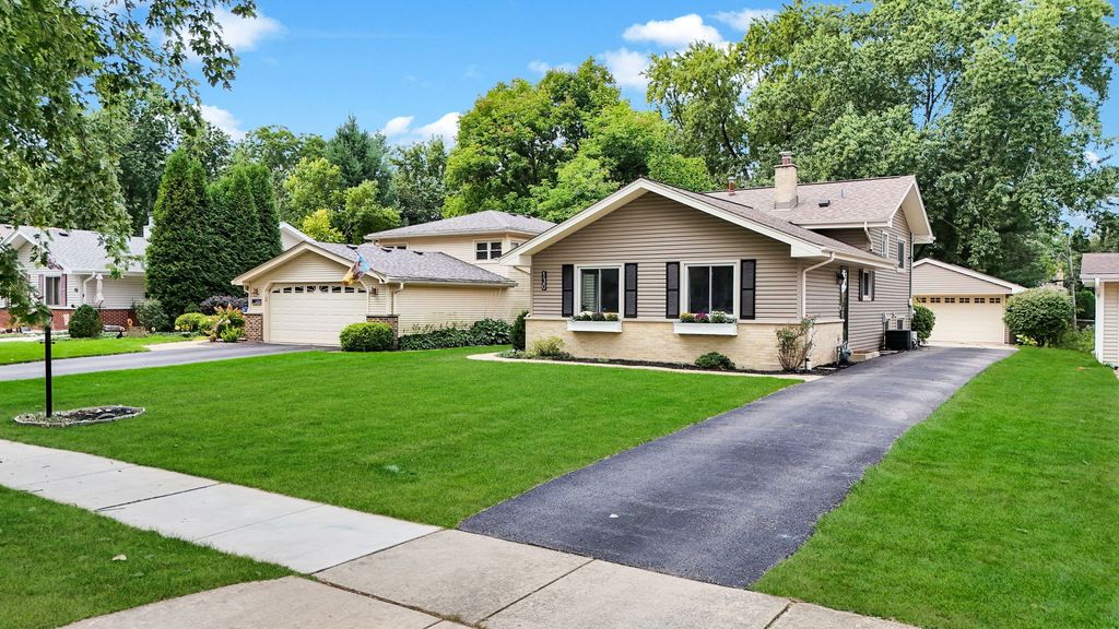 130 S Milton Avenue, Glen Ellyn, IL 60137 — photo 2