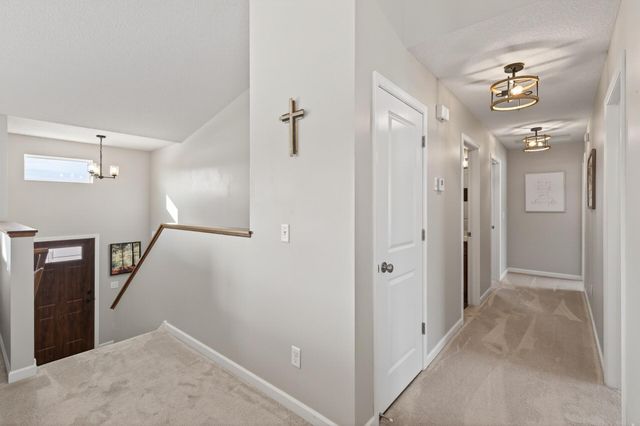 922 Mulberry Avenue NE, Montgomery, MN 56069